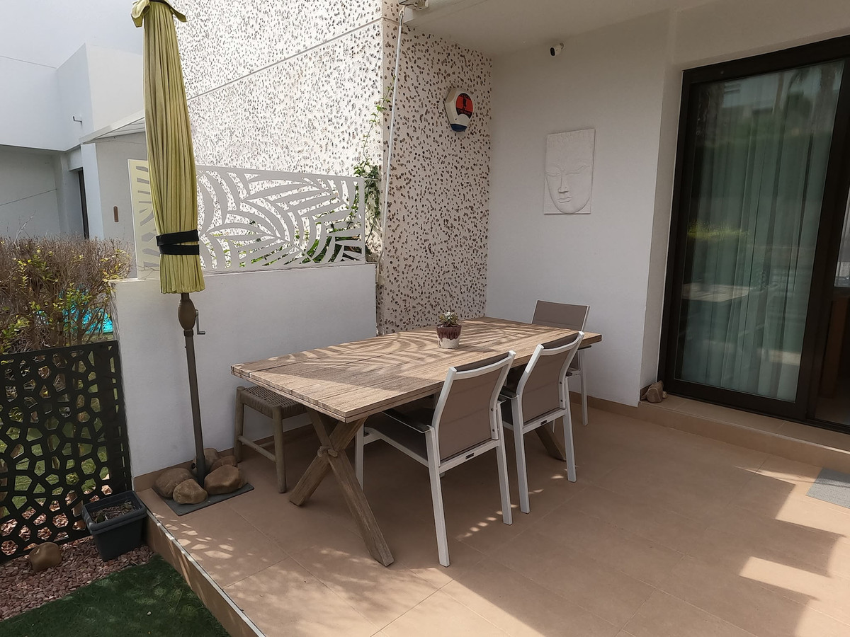 For sale - 2 Bedroom 2 Bathroom Apartment - Ground Floor Apartment in Algorfa - La Finca Golf  - Alicante