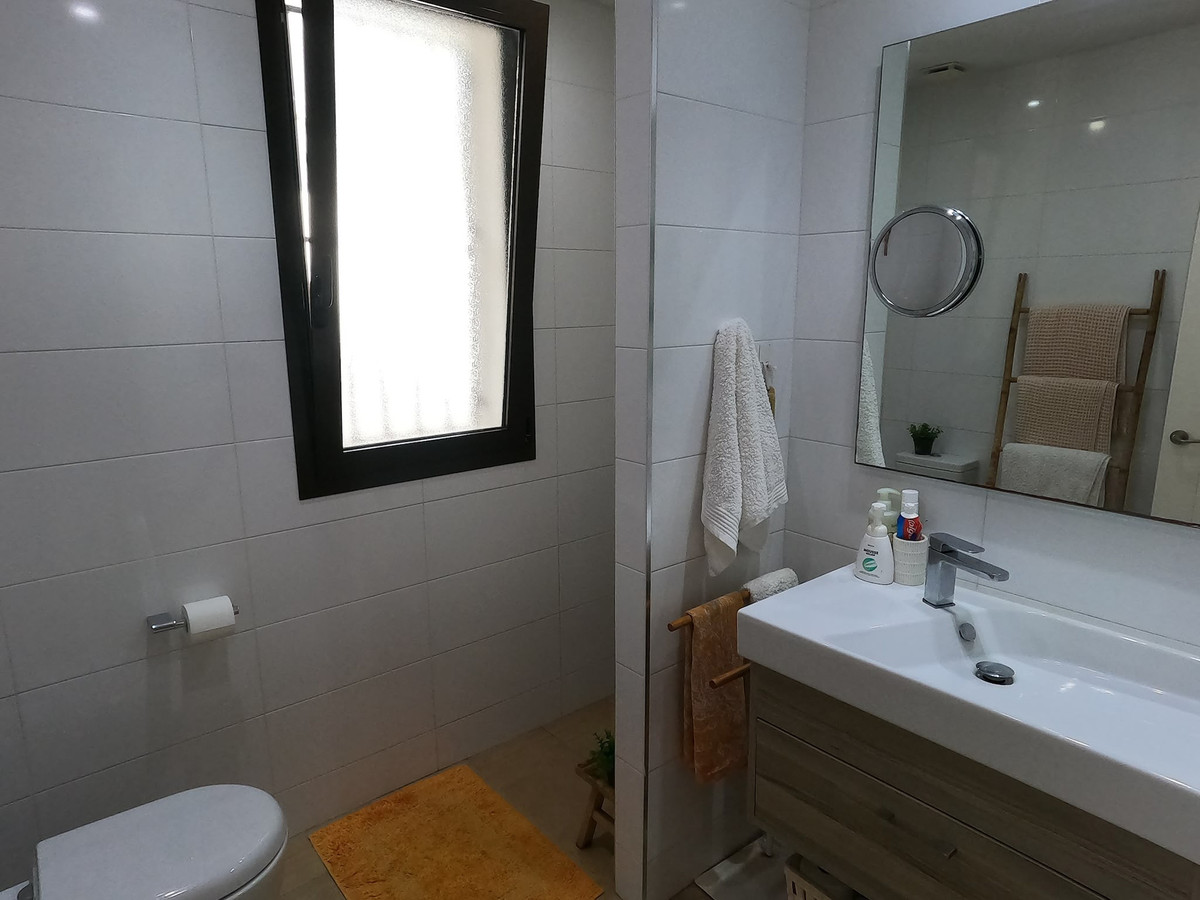 For sale - 2 Bedroom 2 Bathroom Apartment - Ground Floor Apartment in Algorfa - La Finca Golf  - Alicante