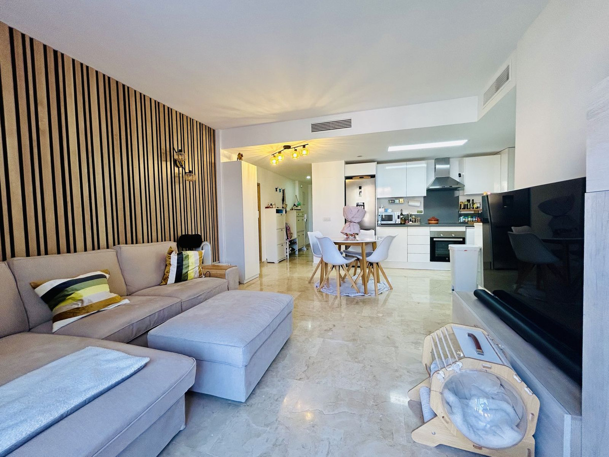 For sale - 3 Bedroom 2 Bathroom Apartment - Middle Floor Apartment in Orihuela - Punta Prima  - Alicante