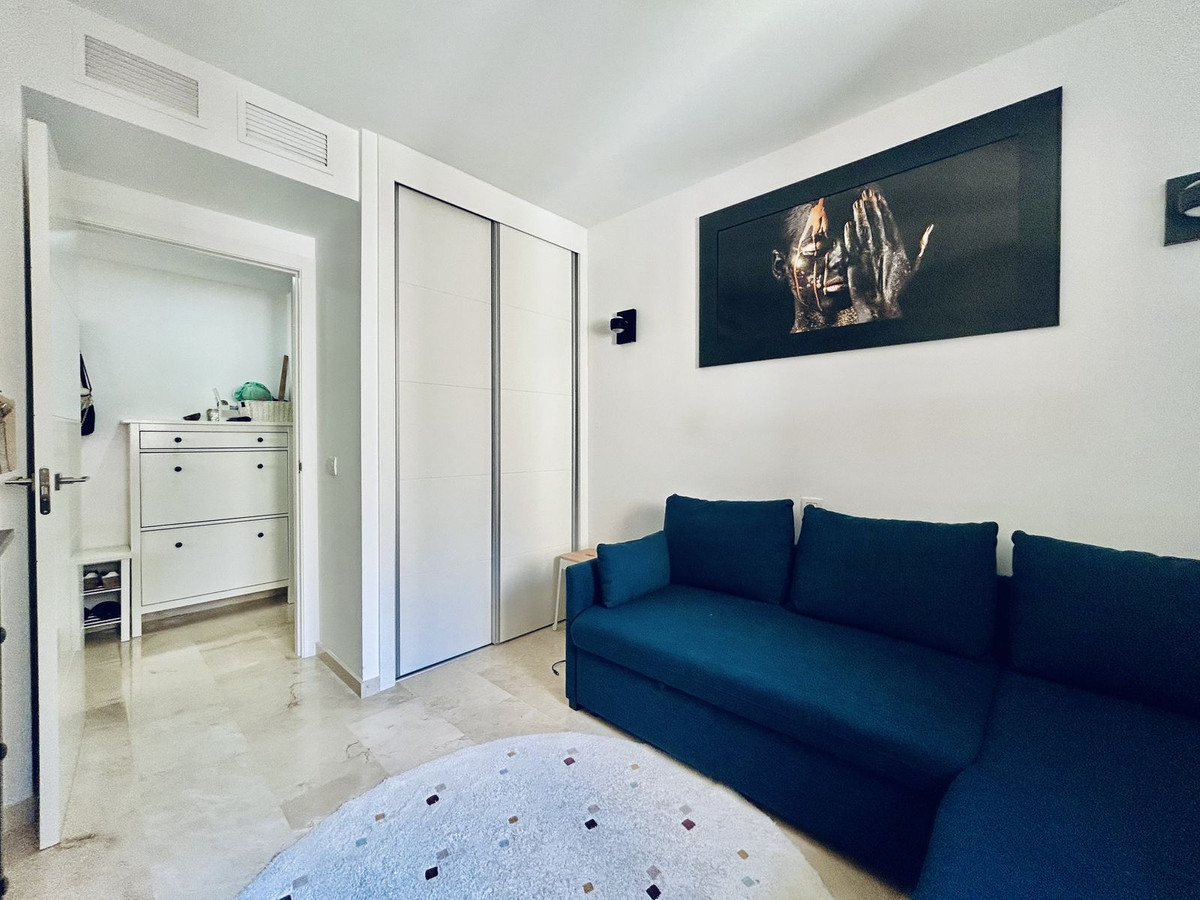 For sale - 3 Bedroom 2 Bathroom Apartment - Middle Floor Apartment in Orihuela - Punta Prima  - Alicante