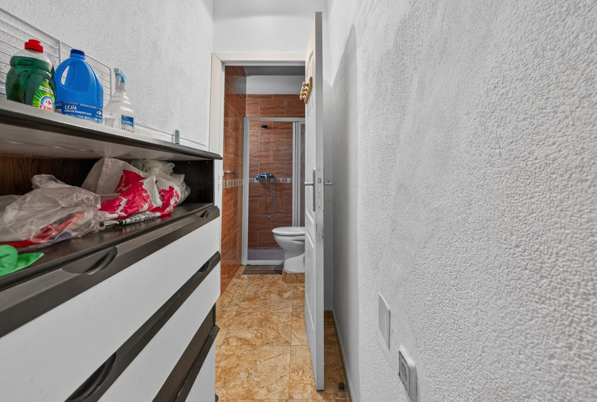 For sale - 3 Bedroom 2 Bathroom House - Townhouse in Torrevieja - Torrevieja Centro  - Alicante