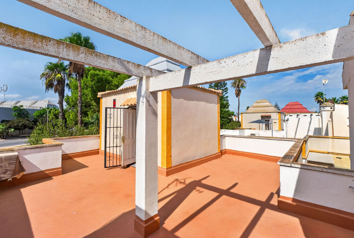 For sale - 3 Bedroom 2 Bathroom House - Townhouse in Torrevieja - Torrevieja Centro  - Alicante