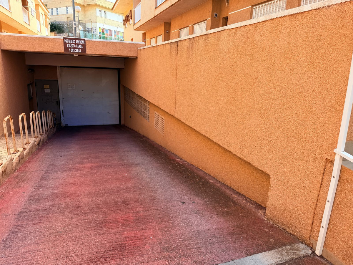 For sale - 4 Bedroom 2 Bathroom House - Semi-Detached House in Santa Pola - Santa Pola Centro  - Alicante