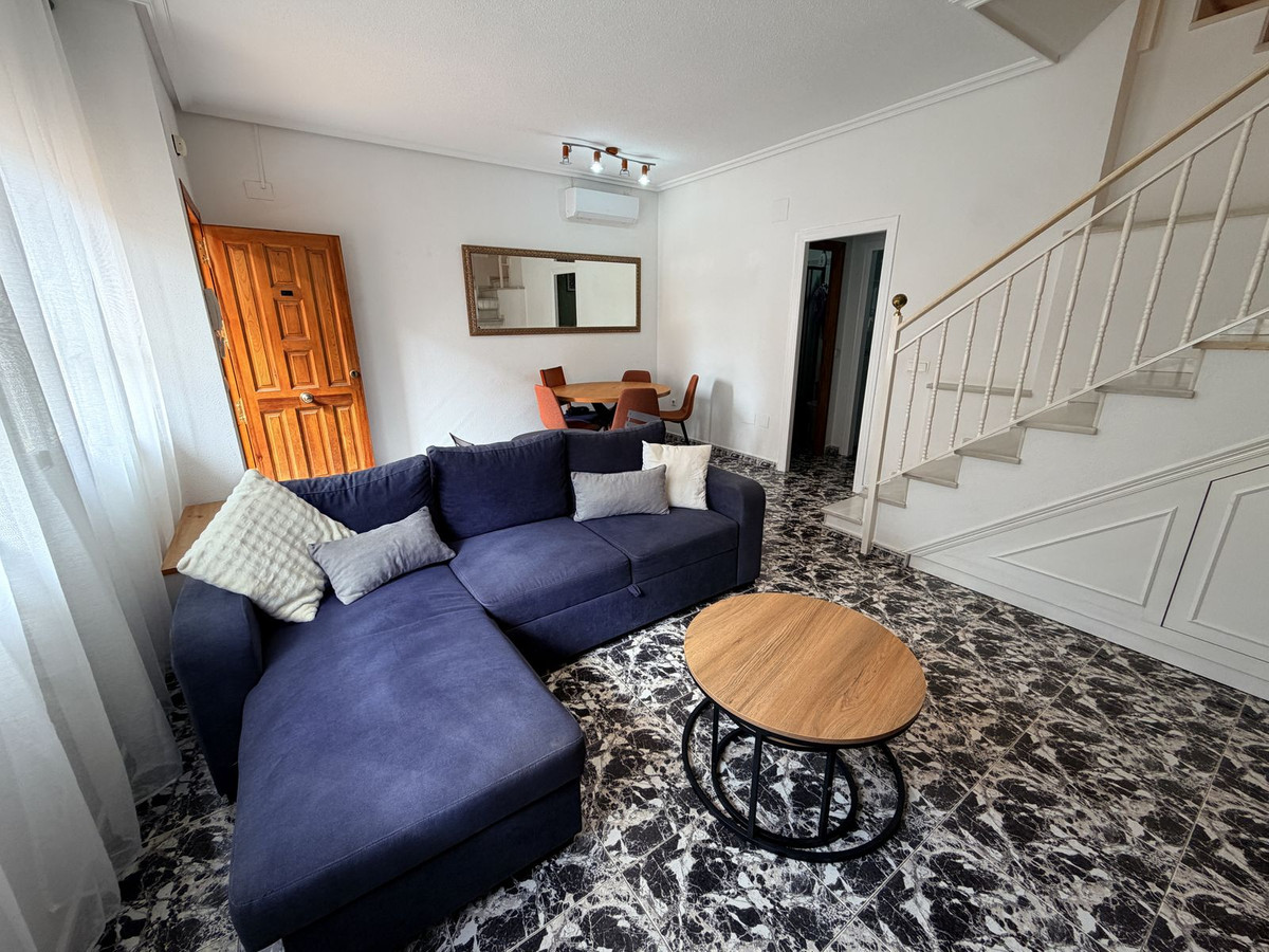 For sale - 4 Bedroom 2 Bathroom House - Semi-Detached House in Santa Pola - Santa Pola Centro  - Alicante