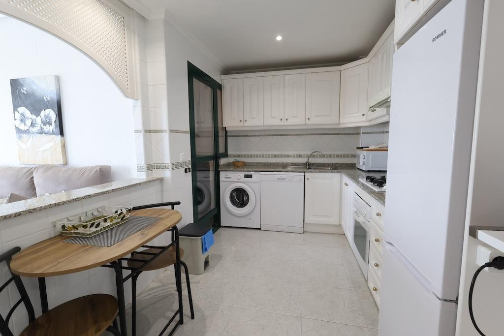 For sale - 2 Bedroom 1 Bathroom Apartment - Middle Floor Apartment in Orihuela - Orihuela Costa  - Alicante