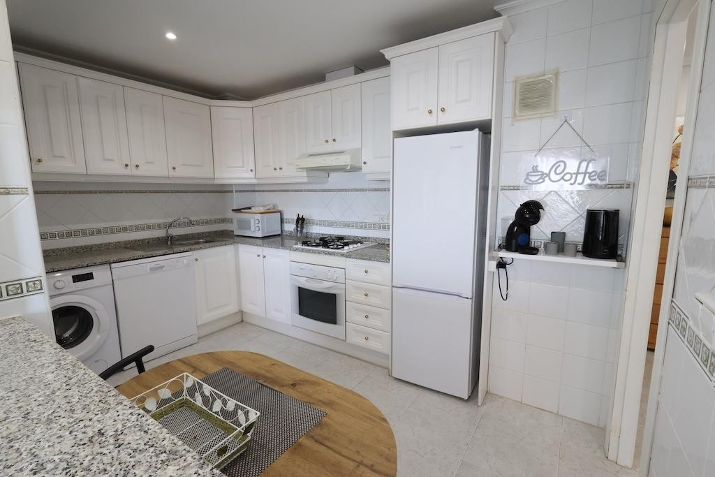 For sale - 2 Bedroom 1 Bathroom Apartment - Middle Floor Apartment in Orihuela - Orihuela Costa  - Alicante