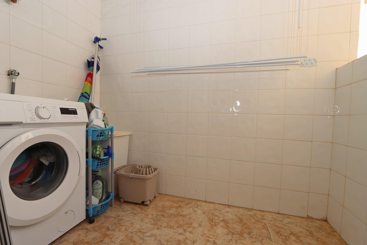 For sale - 2 Bedroom 1 Bathroom Apartment - Middle Floor Apartment in Orihuela - Orihuela Costa  - Alicante