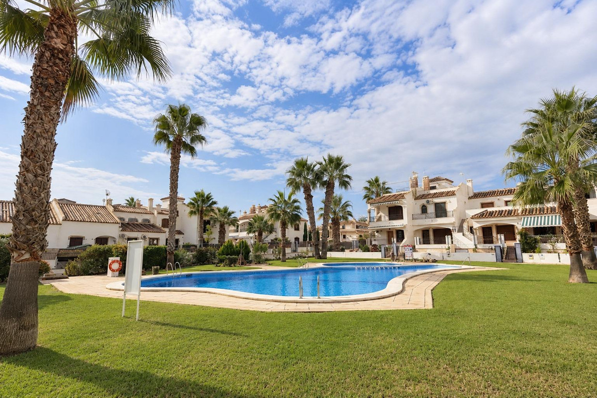 For sale - 2 Bedroom 1 Bathroom Apartment - Duplex in Orihuela - Orihuela Costa  - Alicante