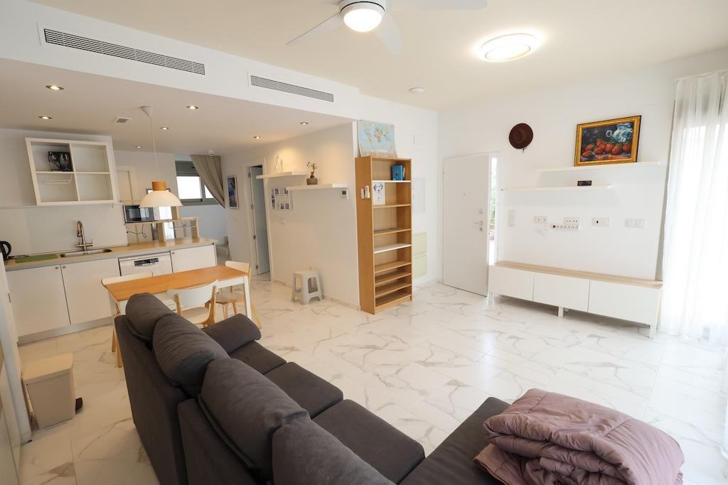 For sale - 3 Bedroom 3 Bathroom House - Detached Villa in Orihuela - Orihuela Costa  - Alicante