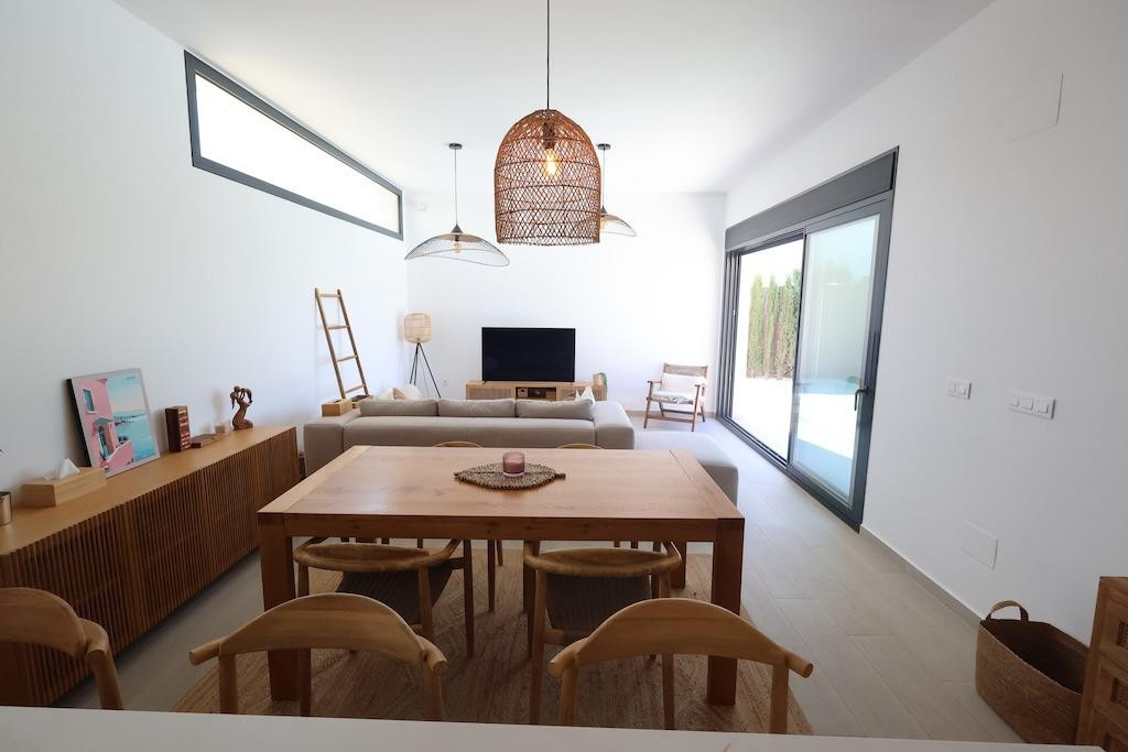 For sale - 3 Bedroom 2 Bathroom House - Detached Villa in Algorfa - Algorfa Centro  - Alicante