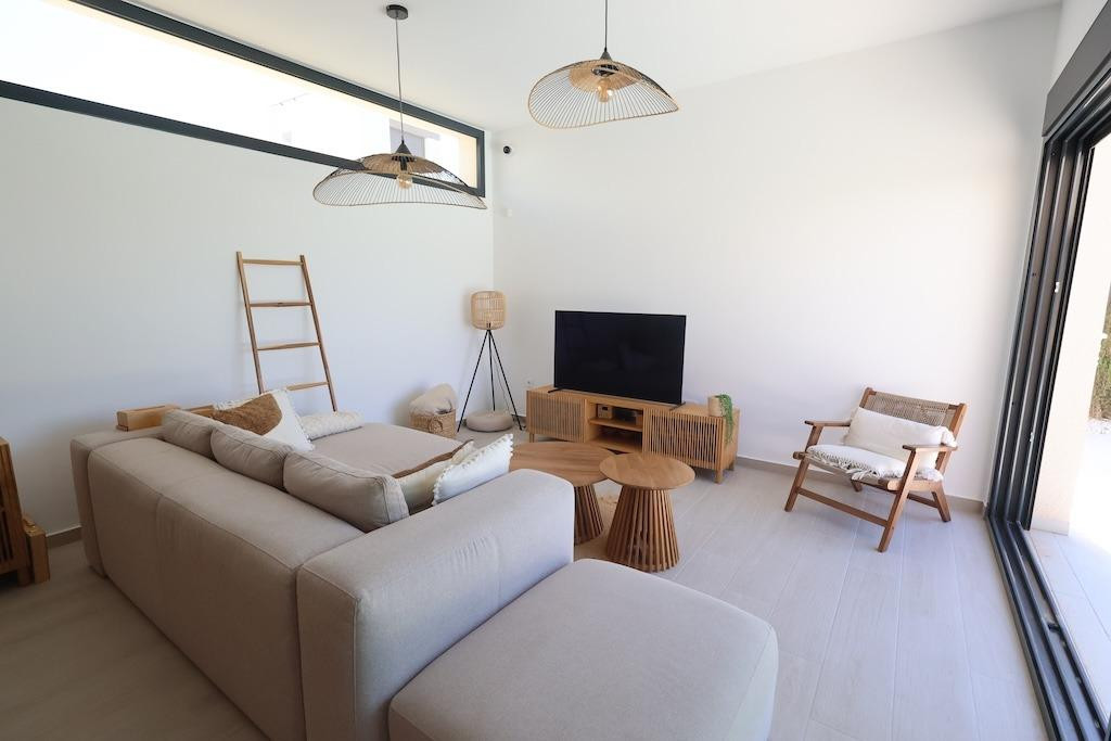 For sale - 3 Bedroom 2 Bathroom House - Detached Villa in Algorfa - Algorfa Centro  - Alicante
