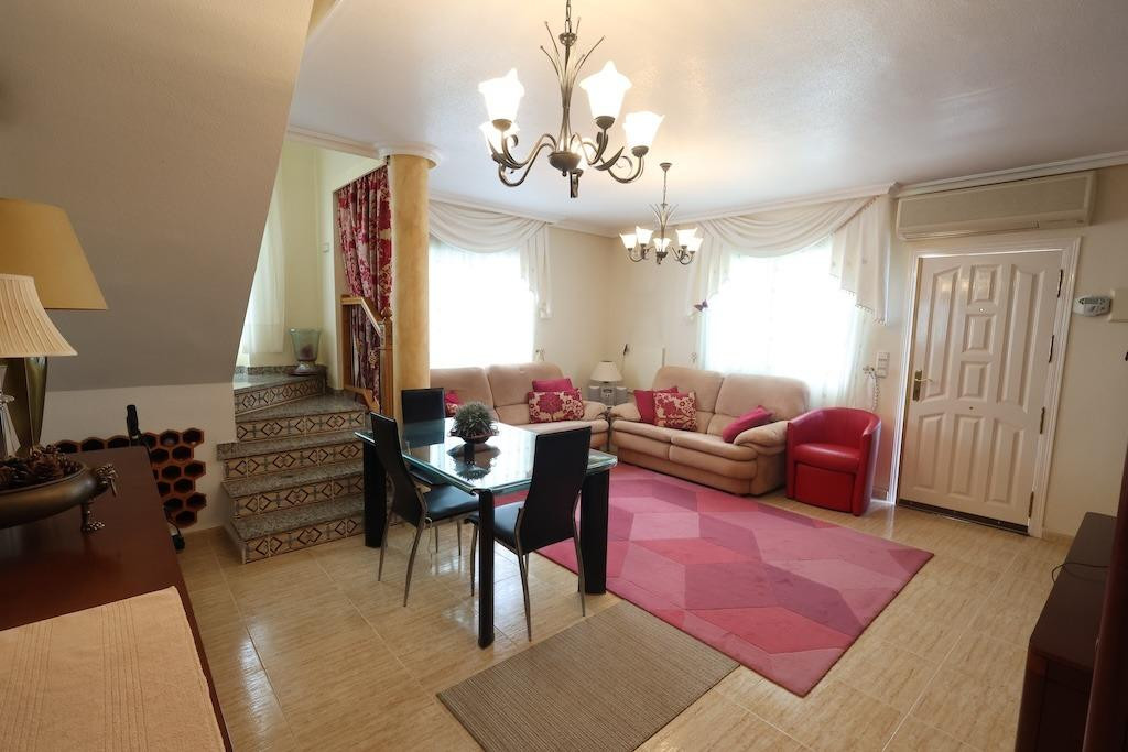For sale - 3 Bedroom 2 Bathroom House - Detached Villa in Orihuela - Orihuela Costa  - Alicante