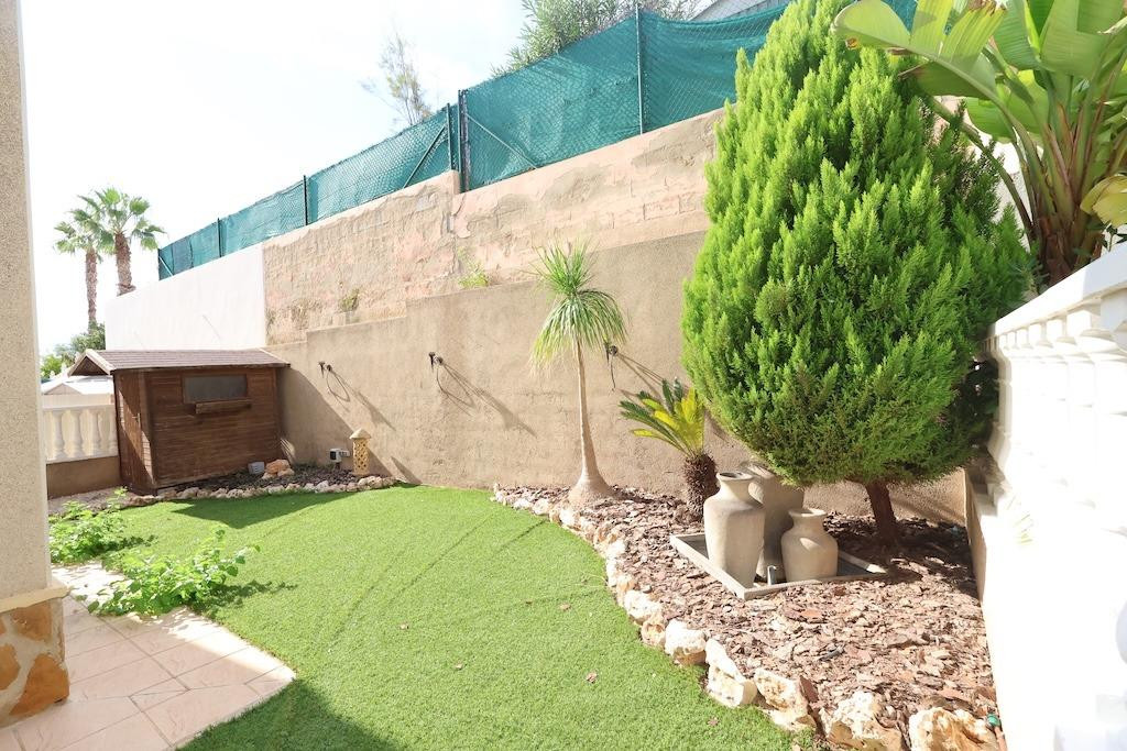 For sale - 3 Bedroom 2 Bathroom House - Detached Villa in Orihuela - Orihuela Costa  - Alicante