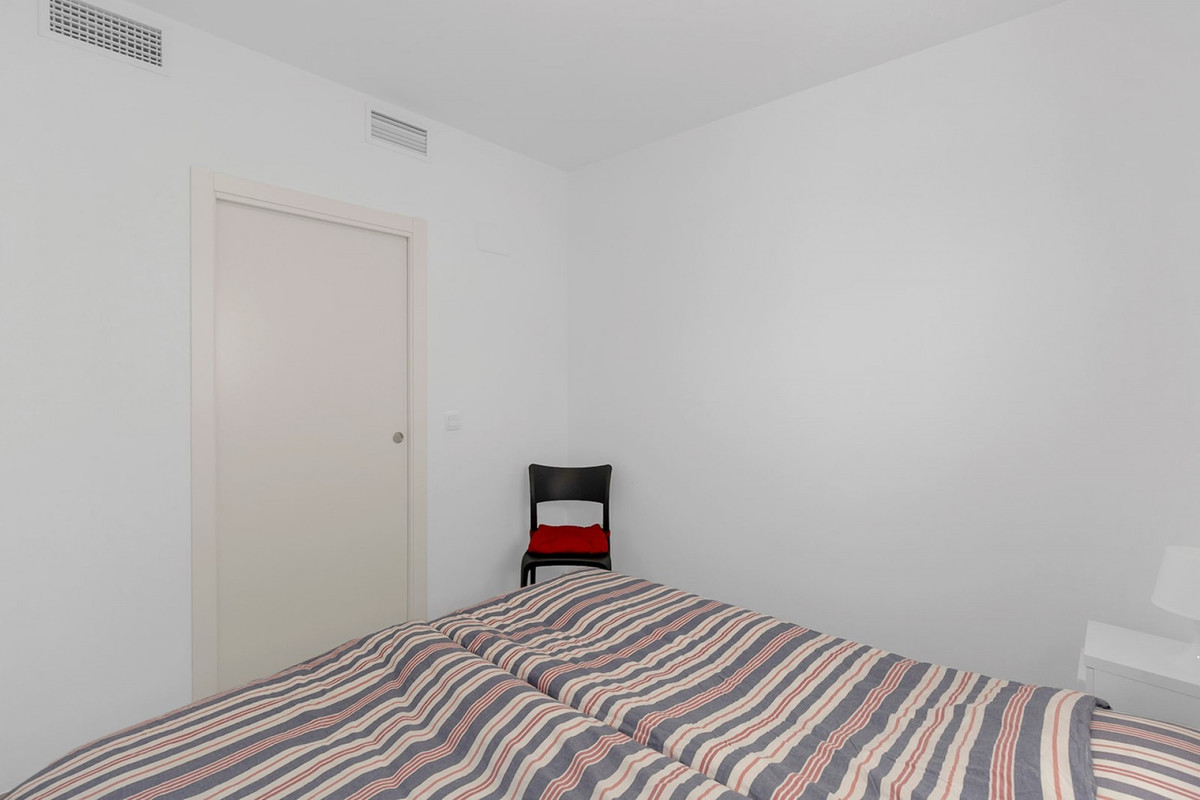 For sale - 2 Bedroom 2 Bathroom Apartment - Ground Floor Apartment in Orihuela - La Zenia  - Alicante