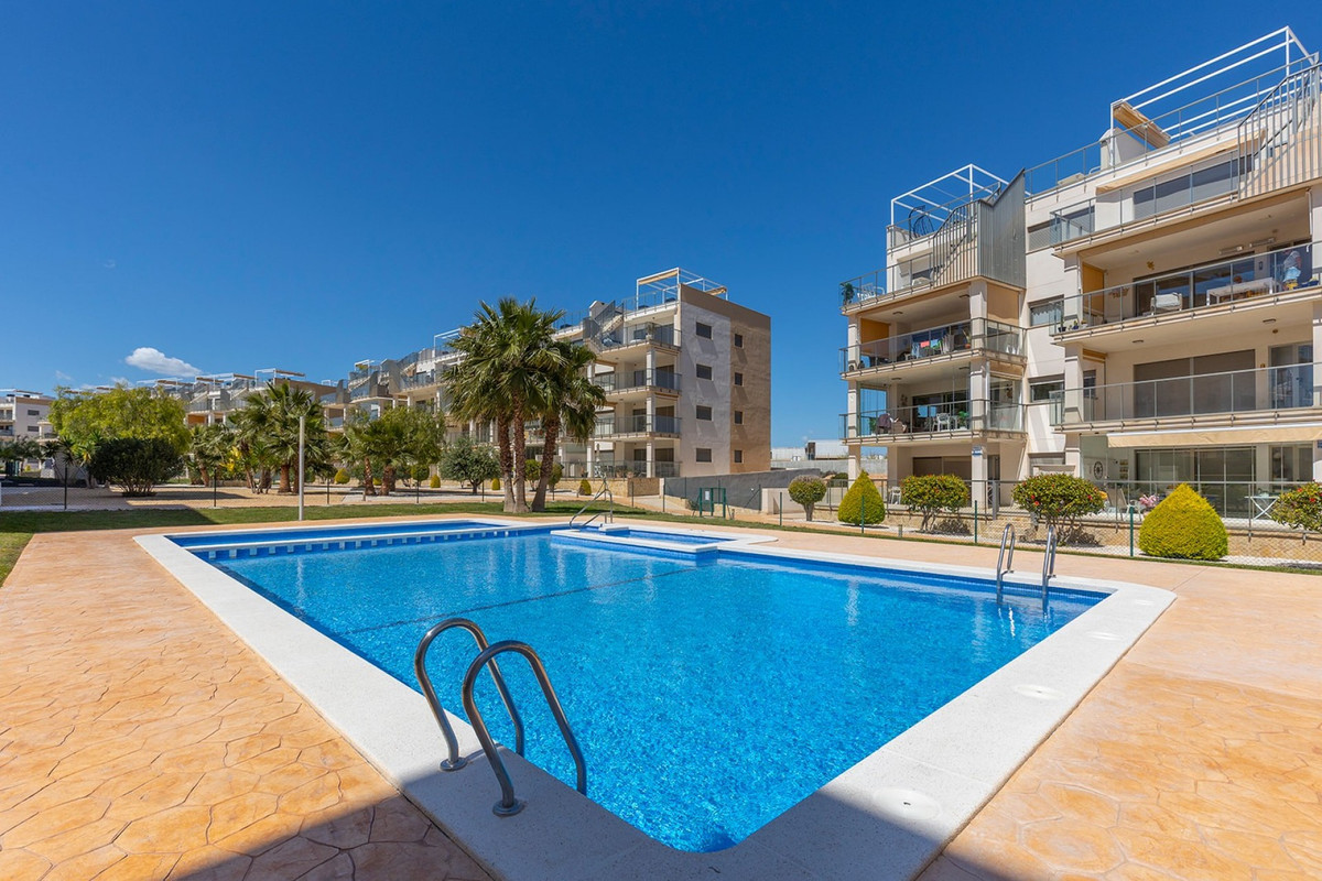 For sale - 2 Bedroom 2 Bathroom Apartment - Ground Floor Apartment in Orihuela - La Zenia  - Alicante