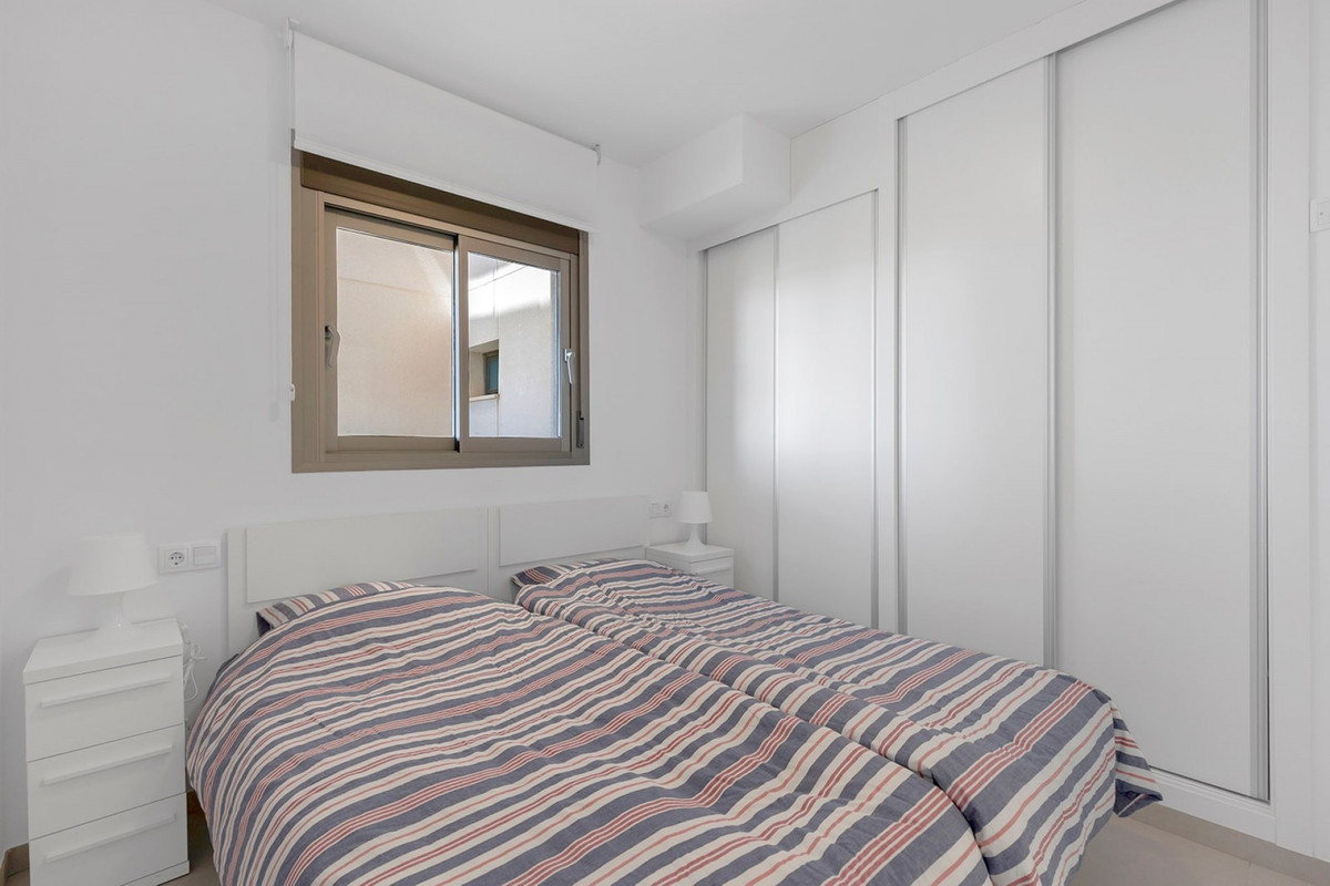 For sale - 2 Bedroom 2 Bathroom Apartment - Ground Floor Apartment in Orihuela - La Zenia  - Alicante