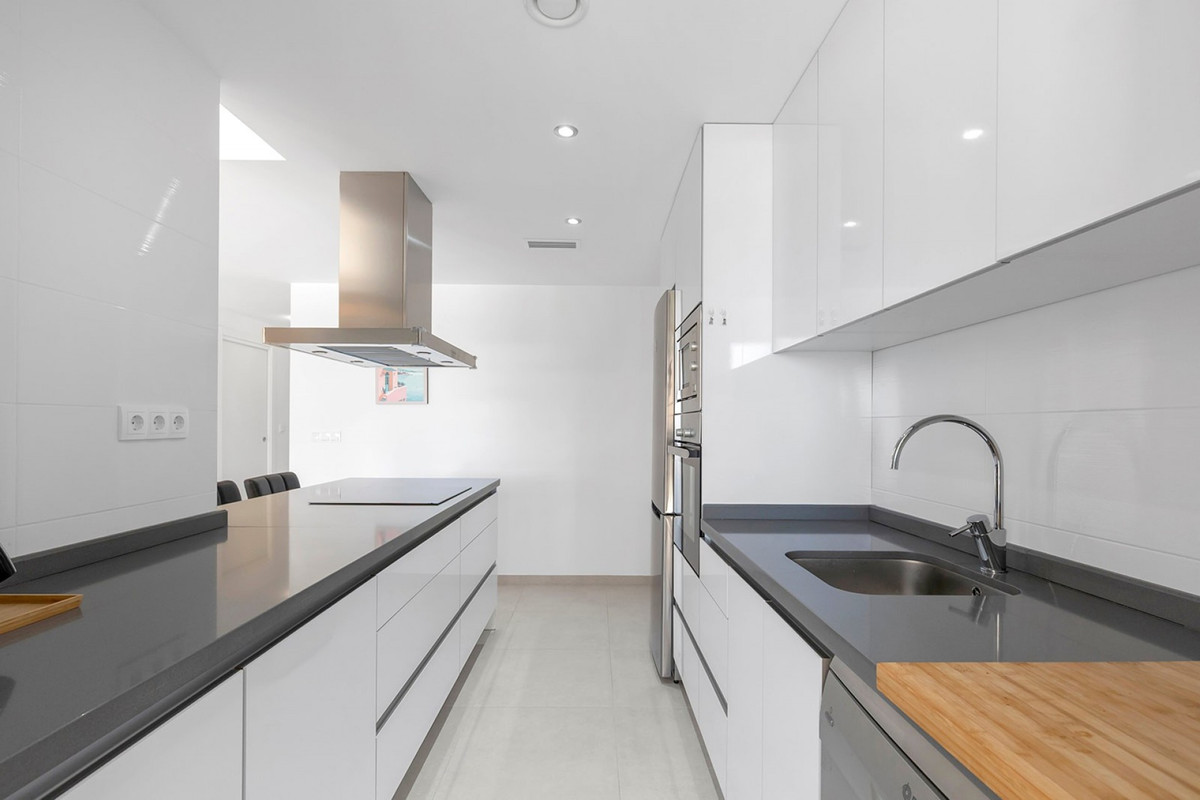 For sale - 2 Bedroom 2 Bathroom Apartment - Ground Floor Apartment in Orihuela - La Zenia  - Alicante