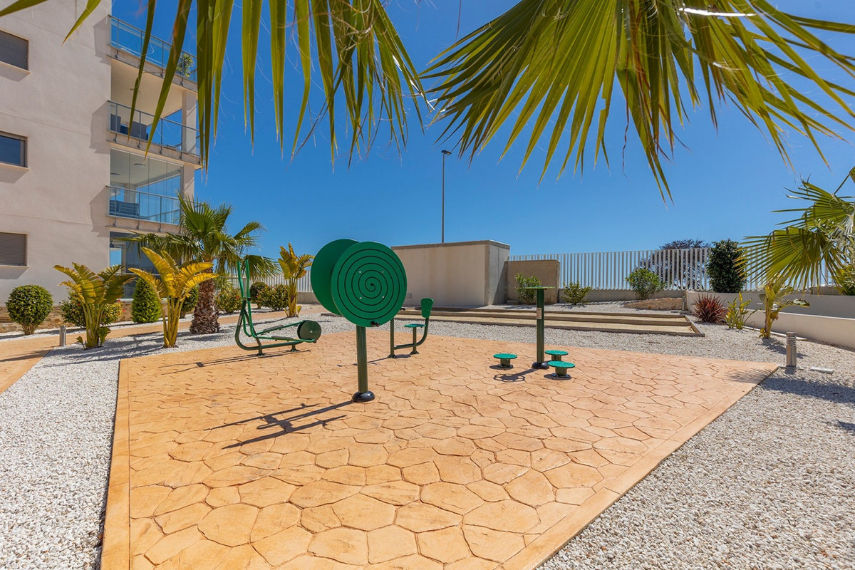 For sale - 2 Bedroom 2 Bathroom Apartment - Ground Floor Apartment in Orihuela - La Zenia  - Alicante