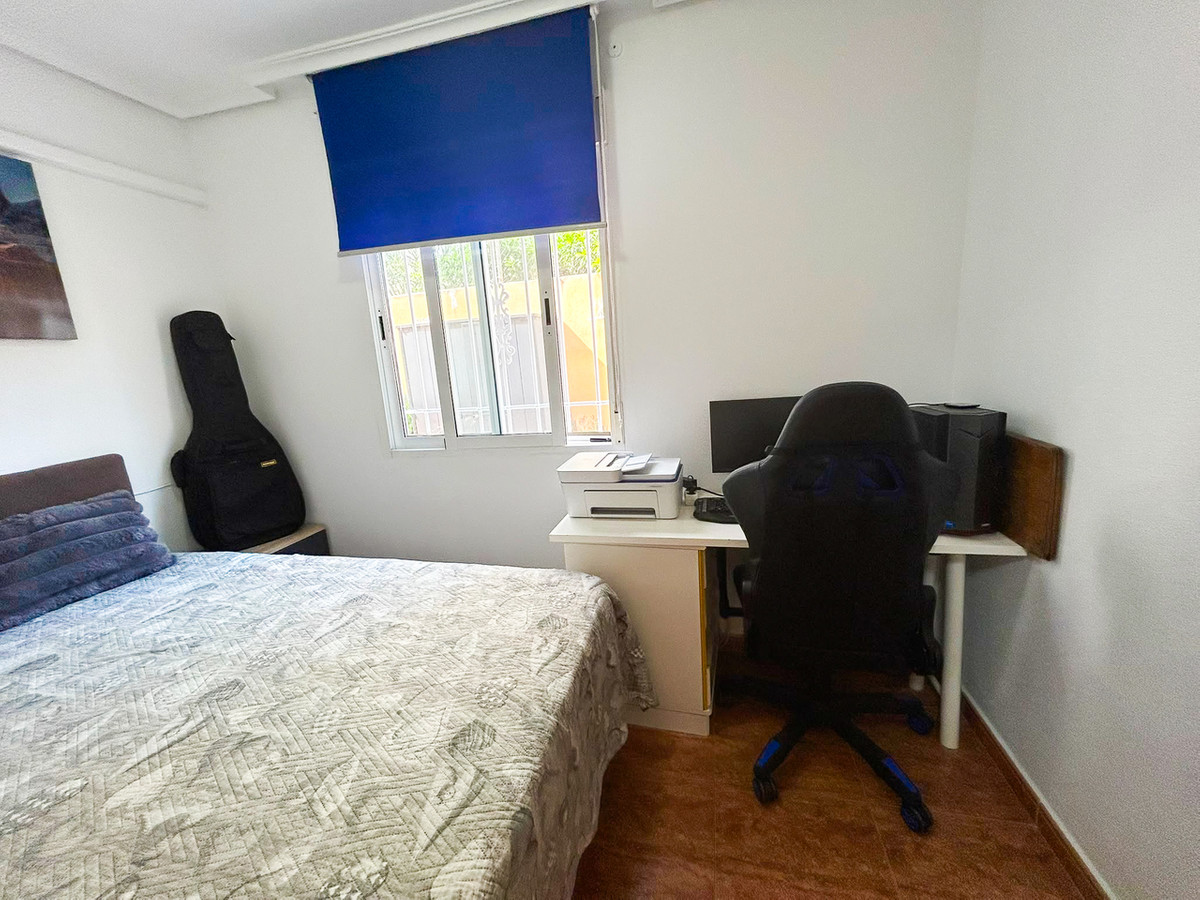 For sale - 3 Bedroom 1 Bathroom Apartment - Ground Floor Apartment in Torrevieja - La Mata  - Alicante