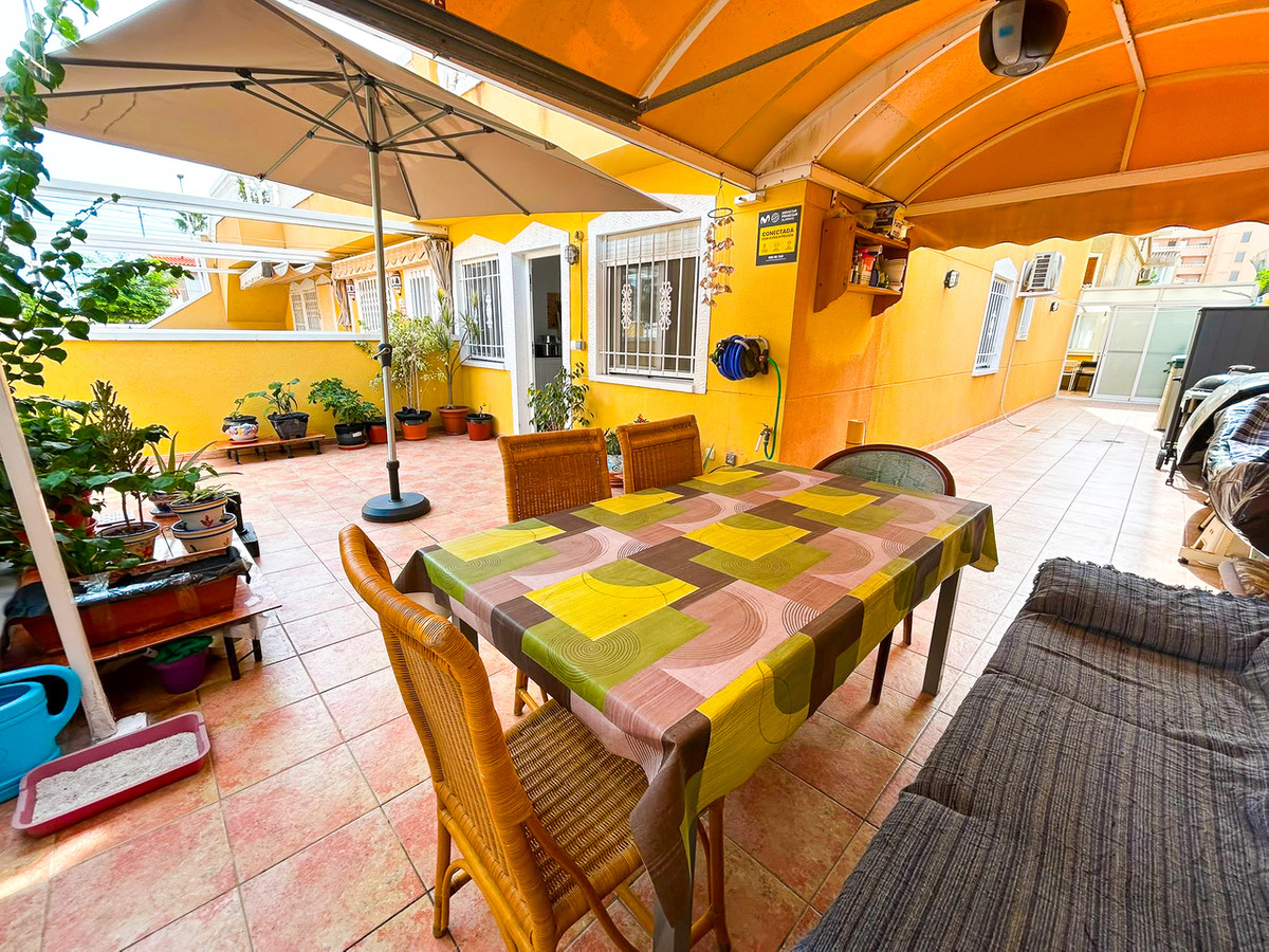 For sale - 3 Bedroom 1 Bathroom Apartment - Ground Floor Apartment in Torrevieja - La Mata  - Alicante