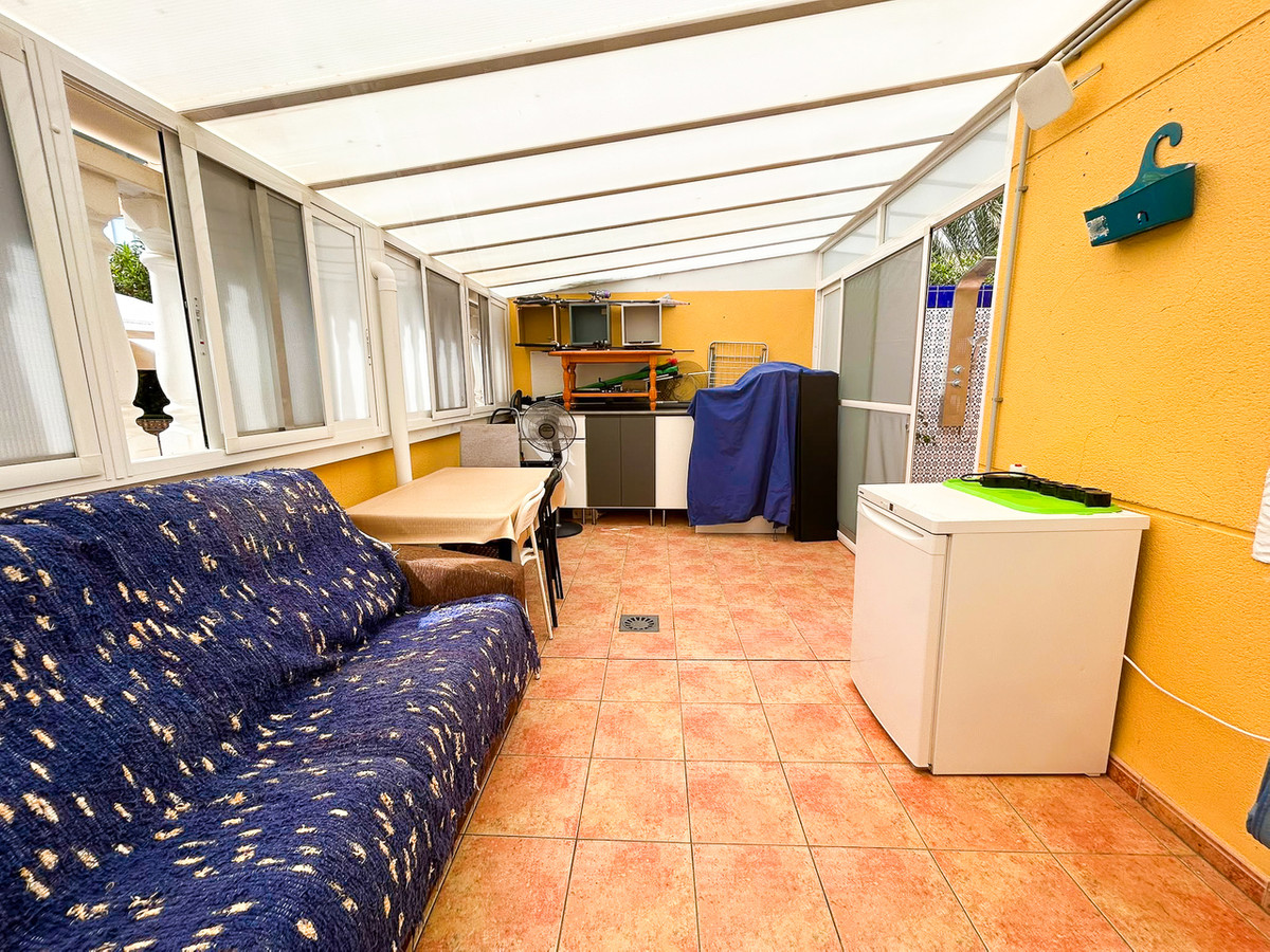For sale - 3 Bedroom 1 Bathroom Apartment - Ground Floor Apartment in Torrevieja - La Mata  - Alicante
