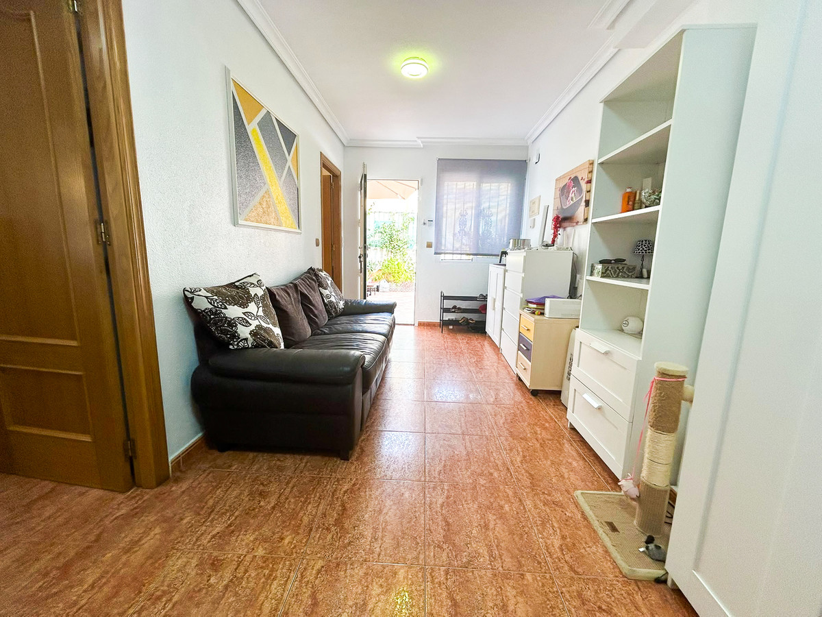 For sale - 3 Bedroom 1 Bathroom Apartment - Ground Floor Apartment in Torrevieja - La Mata  - Alicante
