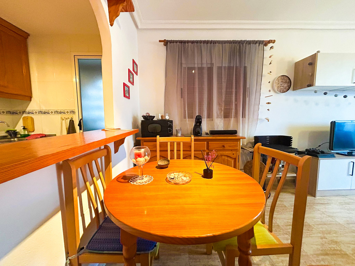 For sale - 2 Bedroom 1 Bathroom Apartment - Penthouse in Orihuela - Mil Palmeras  - Alicante
