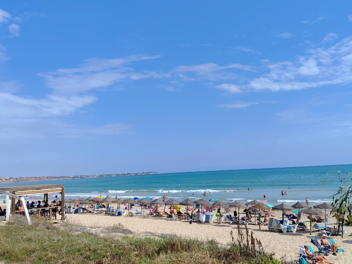 For sale - 2 Bedroom 1 Bathroom Apartment - Penthouse in Orihuela - Mil Palmeras  - Alicante