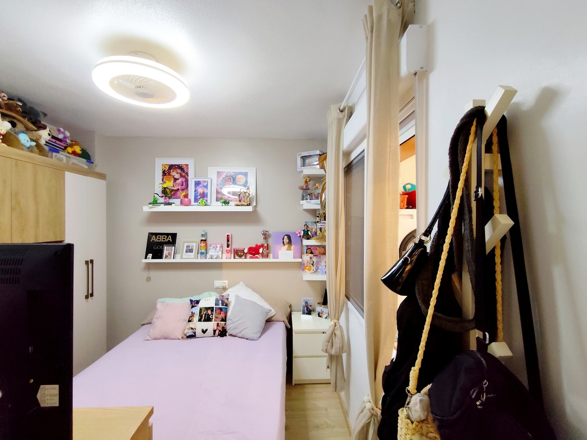 For sale - 3 Bedroom 2 Bathroom Apartment - Middle Floor Apartment in Torrevieja - Torrevieja Centro  - Alicante