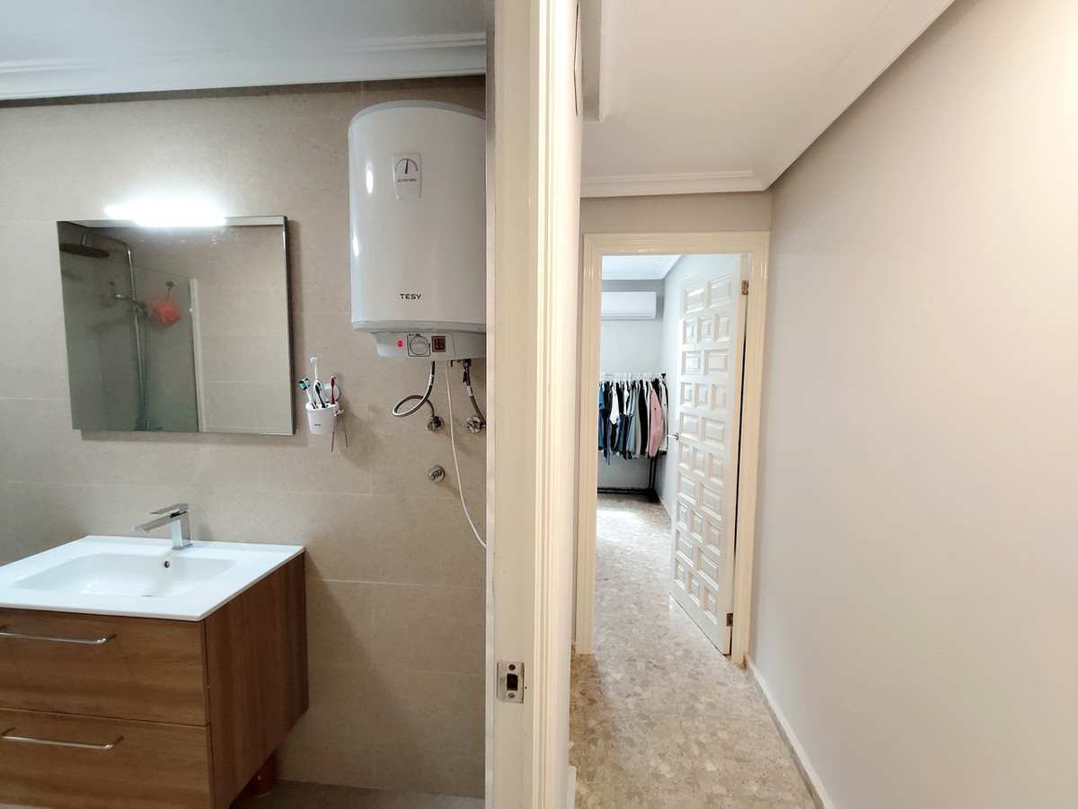 For sale - 2 Bedroom 1 Bathroom Apartment - Ground Floor Apartment in Torrevieja - La Mata  - Alicante