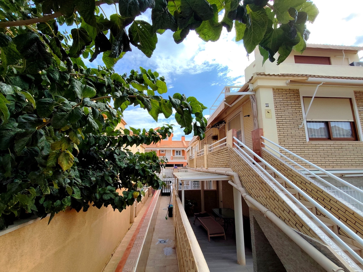 For sale - 2 Bedroom 1 Bathroom Apartment - Ground Floor Apartment in Torrevieja - La Mata  - Alicante