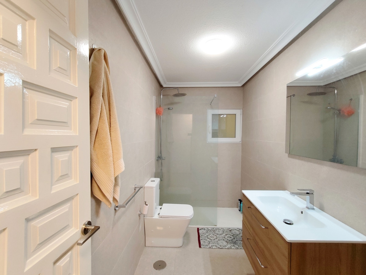 For sale - 2 Bedroom 1 Bathroom Apartment - Ground Floor Apartment in Torrevieja - La Mata  - Alicante
