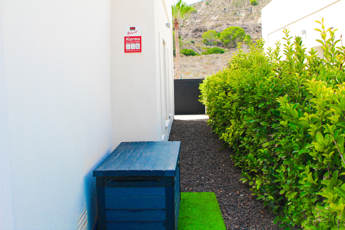 For sale - 3 Bedroom 2 Bathroom House - Detached Villa in Algorfa - Algorfa Centro  - Alicante