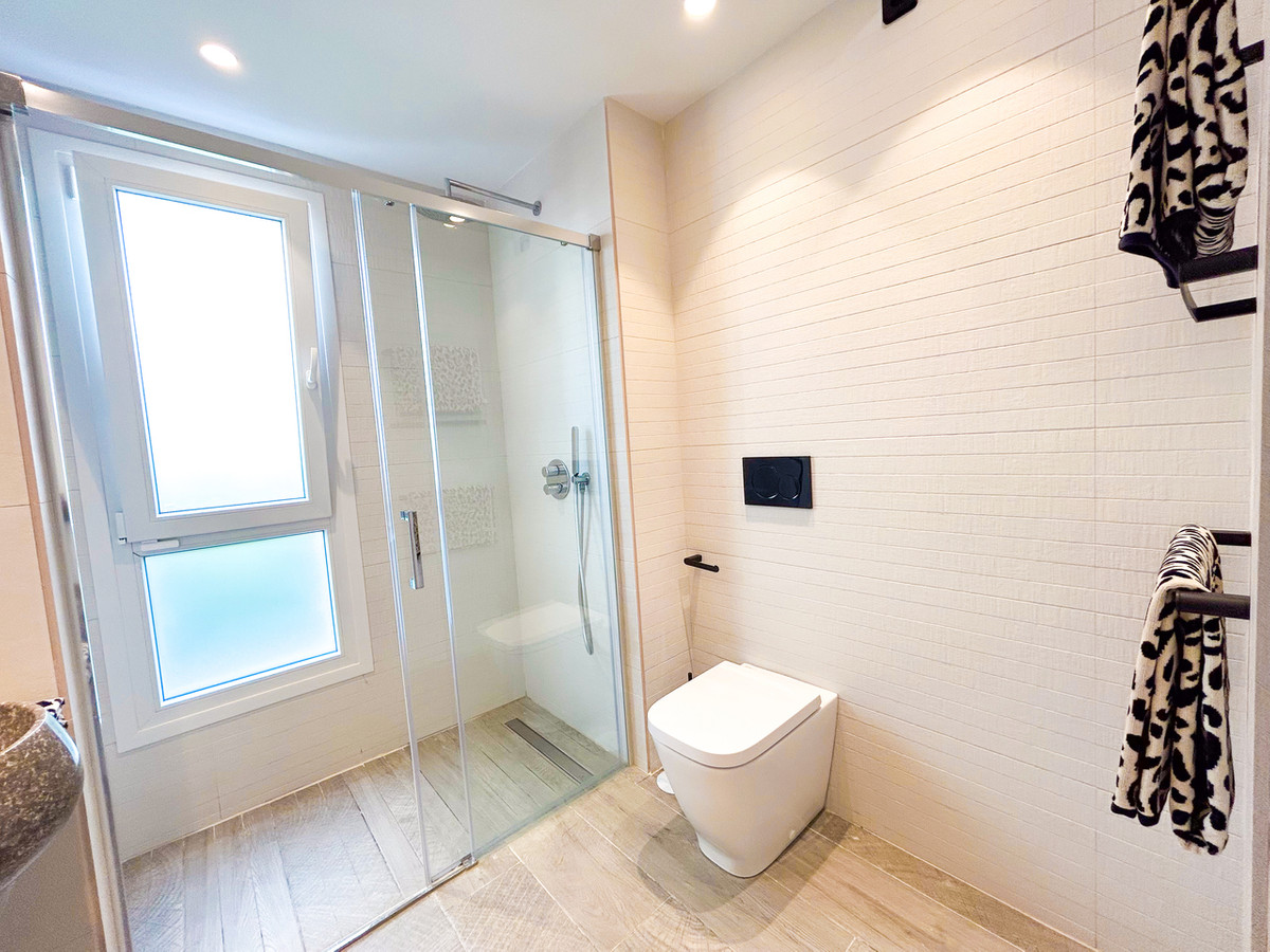 For sale - 3 Bedroom 2 Bathroom House - Detached Villa in Algorfa - Algorfa Centro  - Alicante
