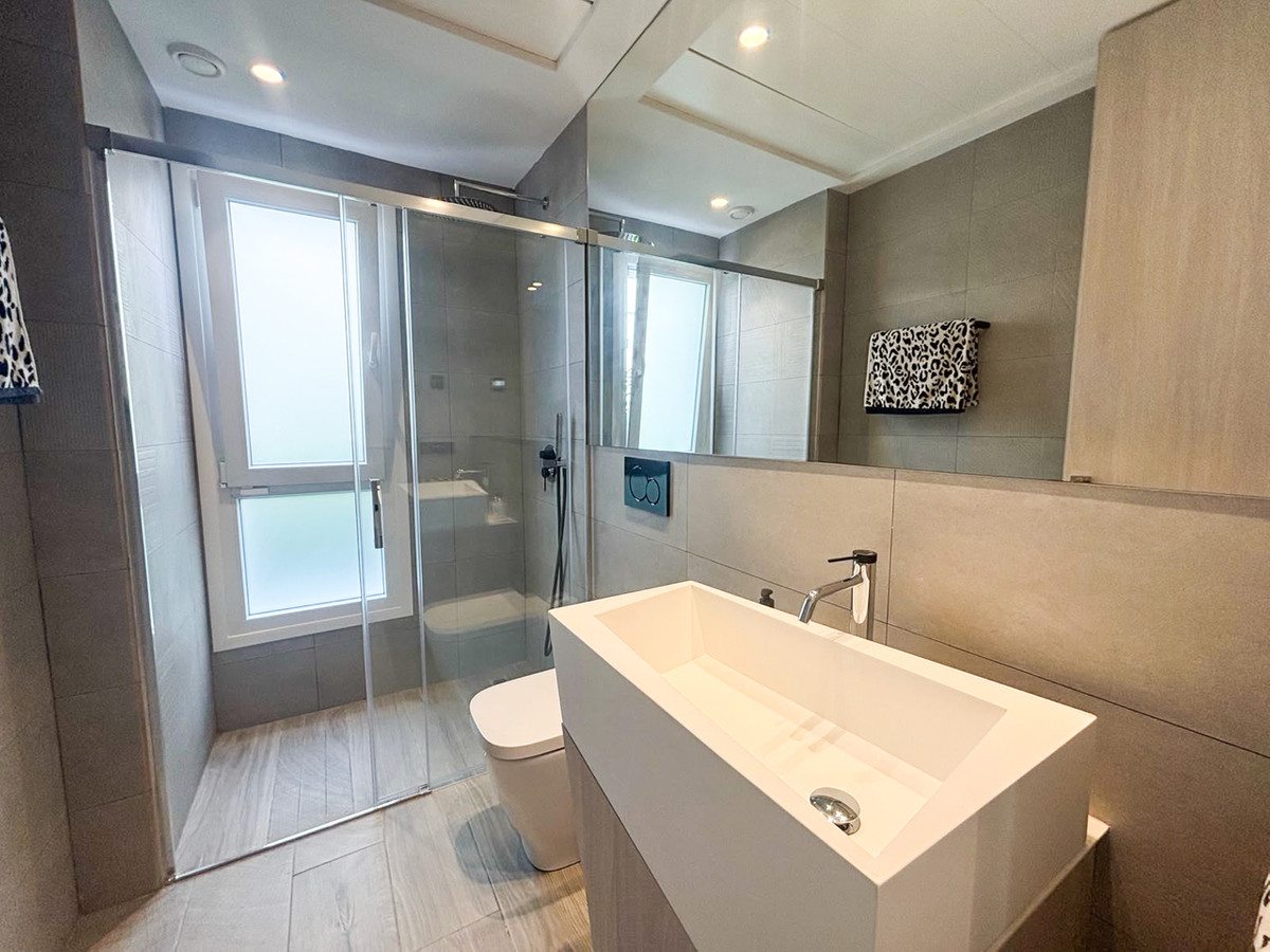 For sale - 3 Bedroom 2 Bathroom House - Detached Villa in Algorfa - Algorfa Centro  - Alicante