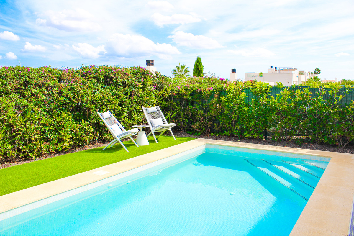 For sale - 3 Bedroom 2 Bathroom House - Detached Villa in Algorfa - Algorfa Centro  - Alicante