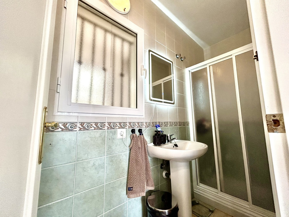 For sale - 3 Bedroom 2 Bathroom House - Townhouse in Orihuela - Dehesa de Campoamor  - Alicante
