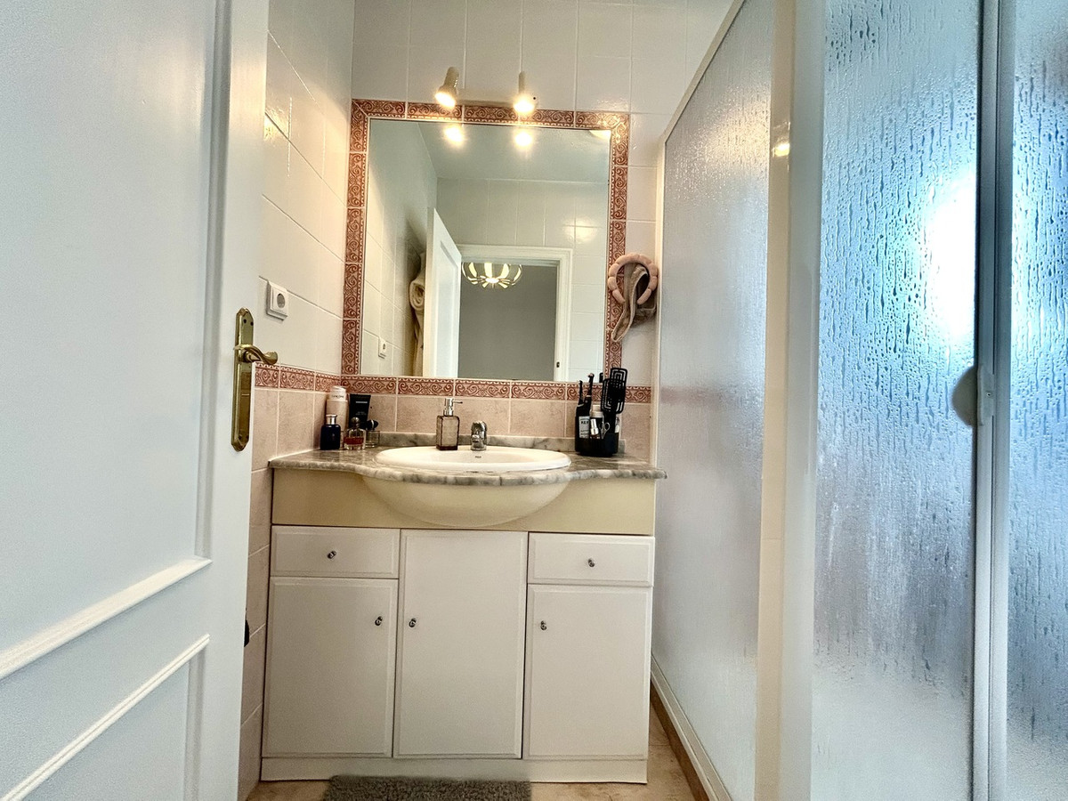 For sale - 3 Bedroom 2 Bathroom House - Townhouse in Orihuela - Dehesa de Campoamor  - Alicante