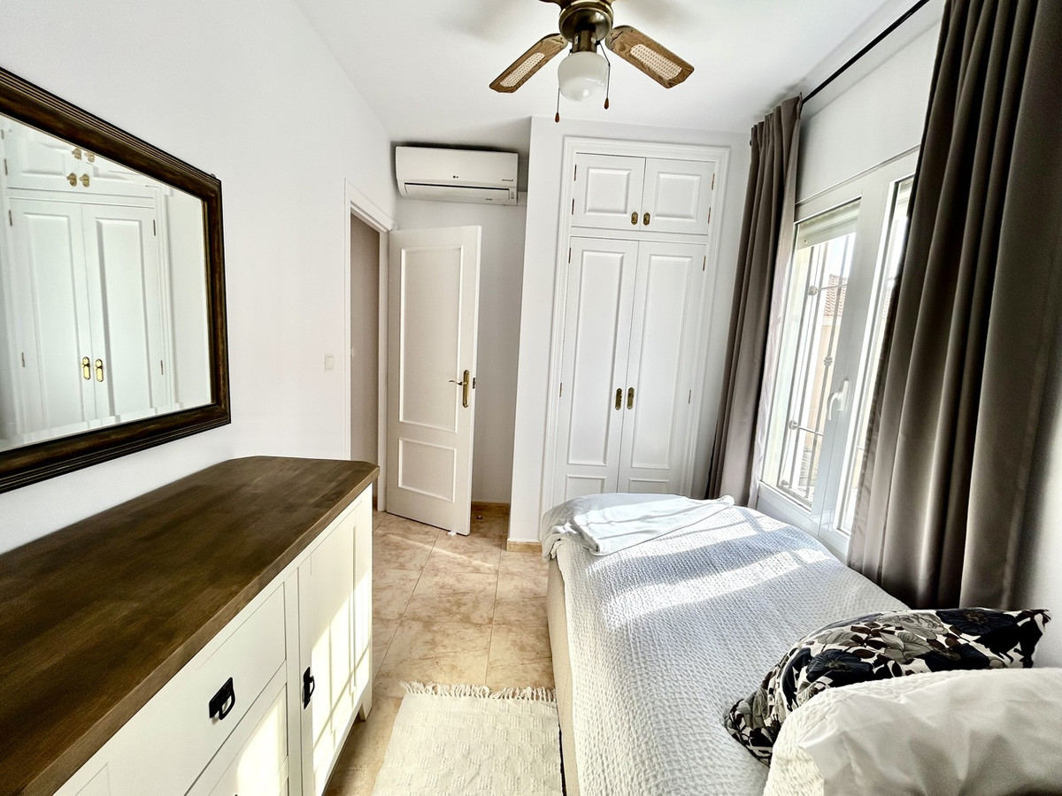For sale - 3 Bedroom 2 Bathroom House - Townhouse in Orihuela - Dehesa de Campoamor  - Alicante