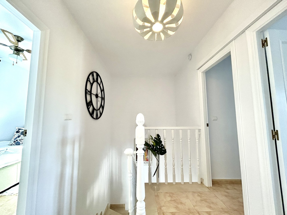 For sale - 3 Bedroom 2 Bathroom House - Townhouse in Orihuela - Dehesa de Campoamor  - Alicante