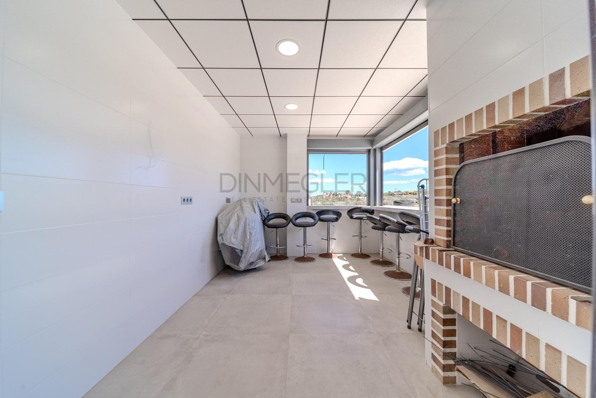 For sale - 5 Bedroom 4 Bathroom House - Detached Villa in San Fulgencio - La Marina  - Alicante