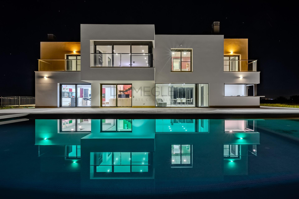 For sale - 5 Bedroom 4 Bathroom House - Detached Villa in San Fulgencio - La Marina  - Alicante