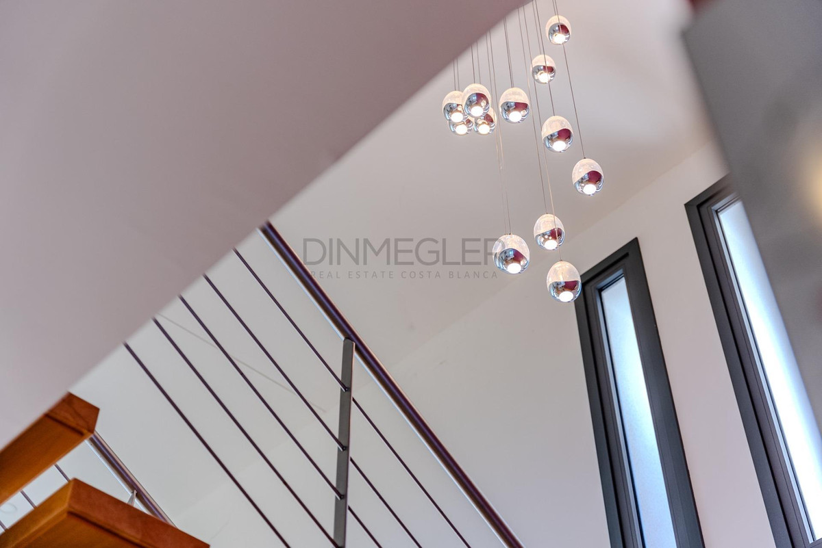 For sale - 5 Bedroom 4 Bathroom House - Detached Villa in San Fulgencio - La Marina  - Alicante