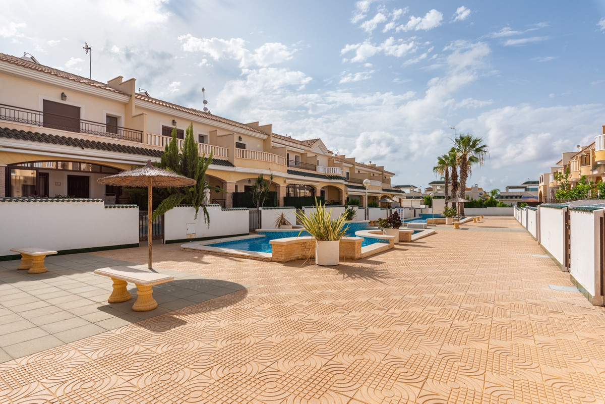 For sale - 2 Bedroom 1 Bathroom Townhouse in Ciudad Quesada  - Ciudad Quesada  - Alicante