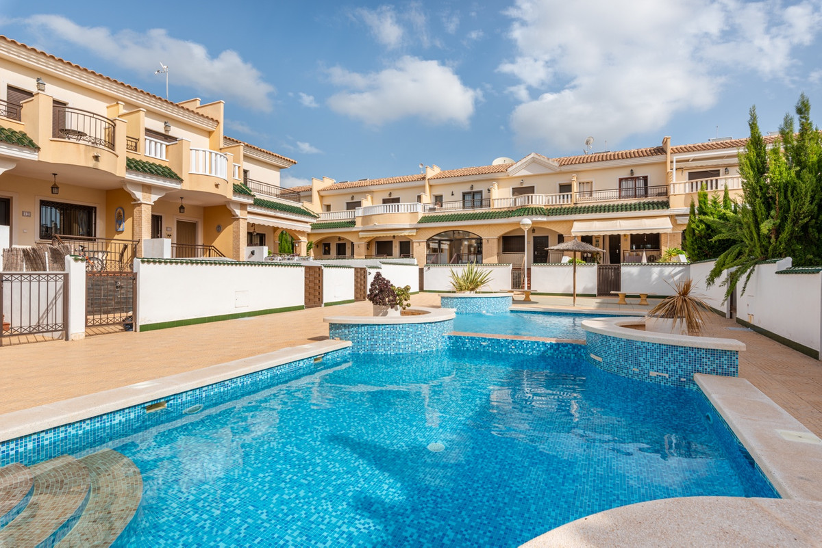 For sale - 2 Bedroom 1 Bathroom Townhouse in Ciudad Quesada  - Ciudad Quesada  - Alicante