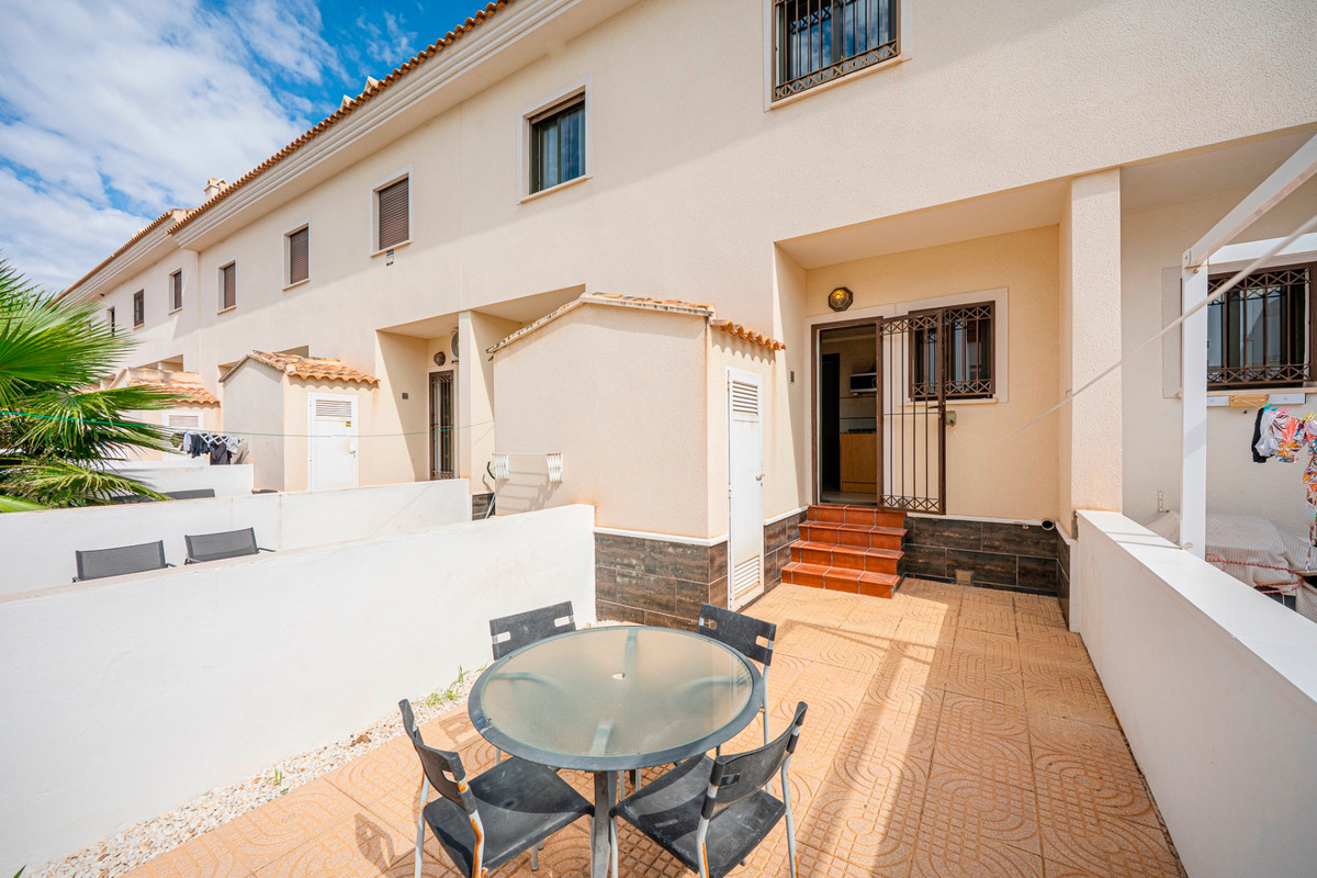 For sale - 2 Bedroom 1 Bathroom Townhouse in Ciudad Quesada  - Ciudad Quesada  - Alicante
