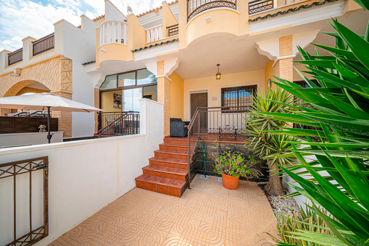 For sale - 2 Bedroom 1 Bathroom Townhouse in Ciudad Quesada  - Ciudad Quesada  - Alicante