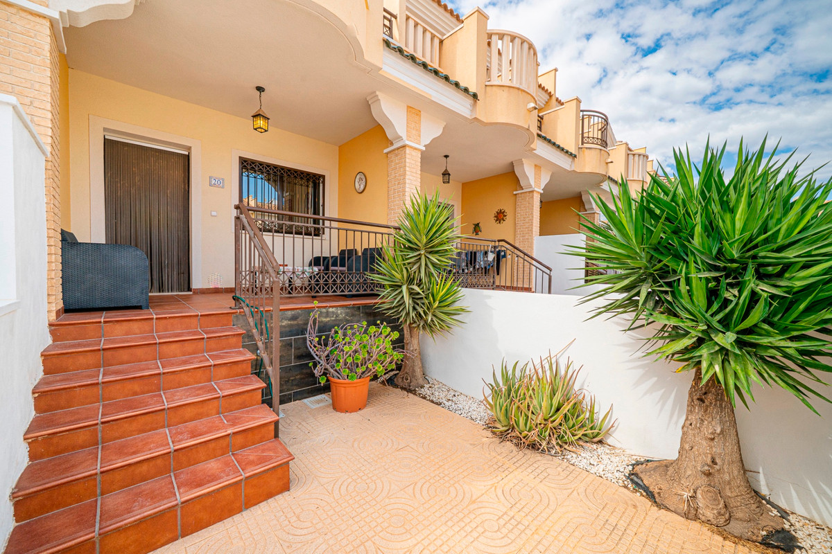 For sale - 2 Bedroom 1 Bathroom Townhouse in Ciudad Quesada  - Ciudad Quesada  - Alicante