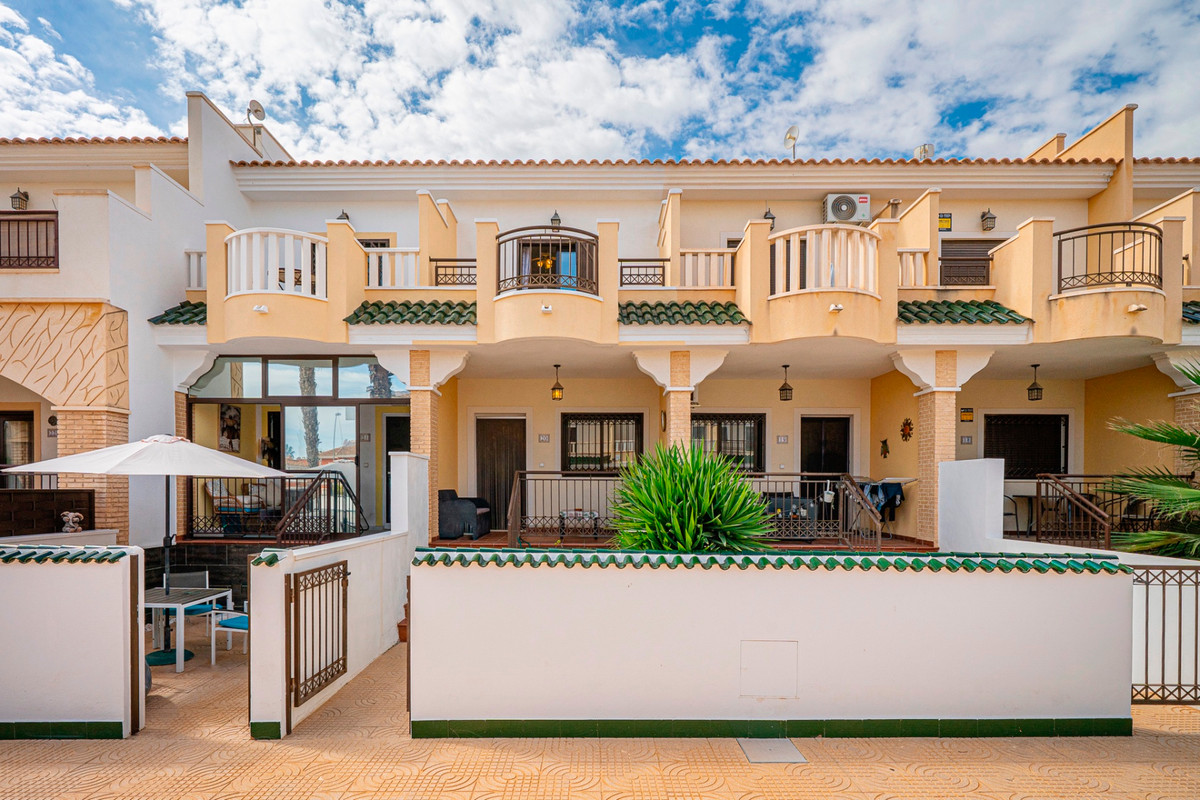 For sale - 2 Bedroom 1 Bathroom Townhouse in Ciudad Quesada  - Ciudad Quesada  - Alicante