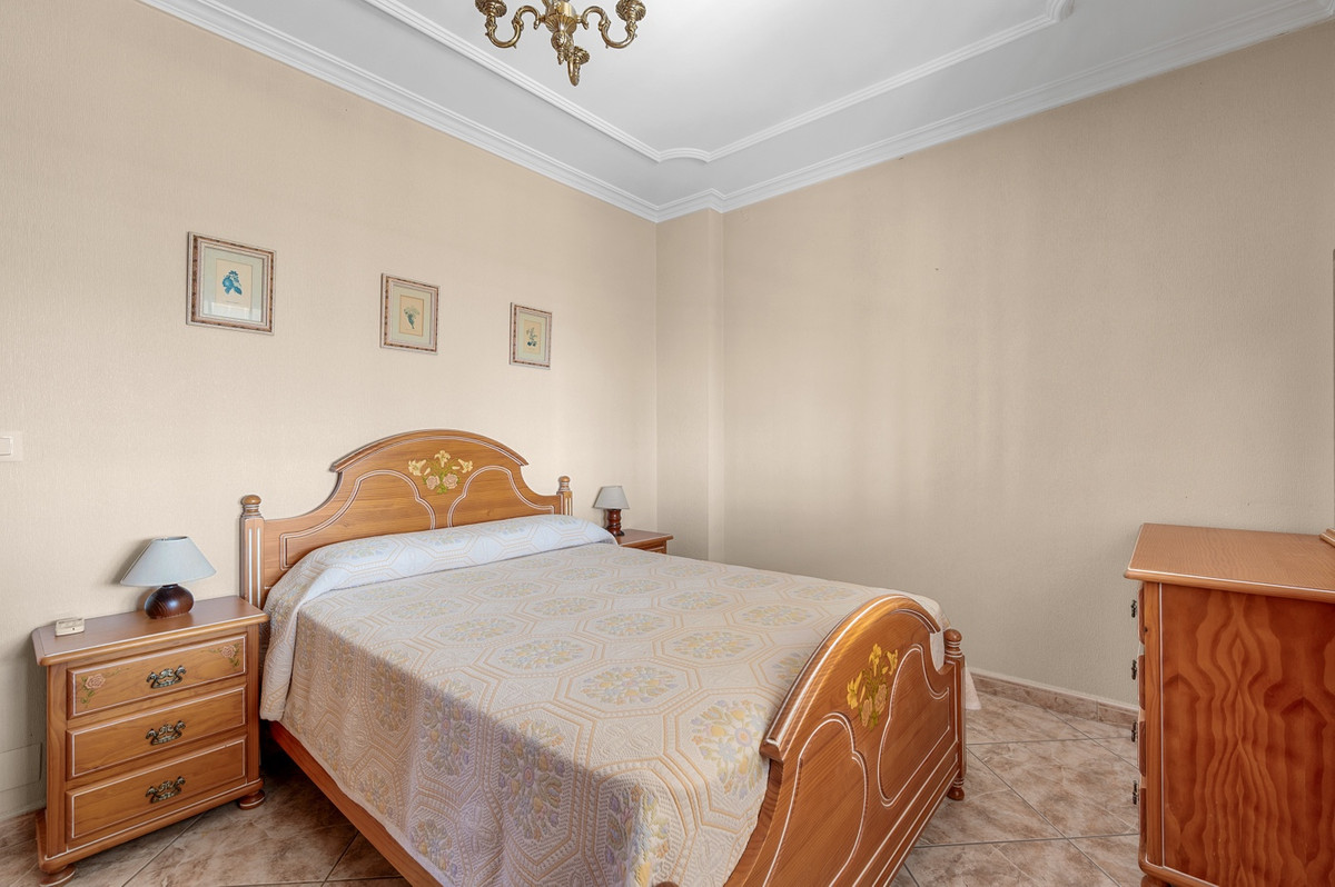 For sale - 7 Bedroom 5 Bathroom Ciudad Quesada Villa in Ciudad Quesada  - Ciudad Quesada  - Alicante